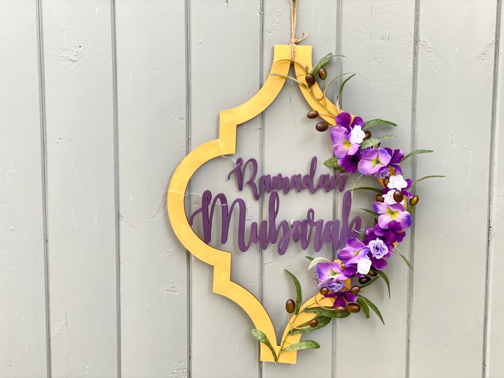 How To: Modern Floral Ramadan Door&nbsp;Wreath